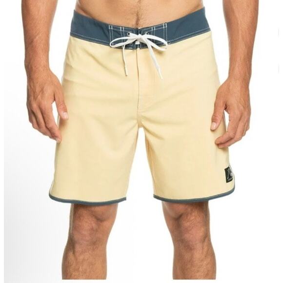 Quiksilver Original Scallop Boardshorts - Wheat - Mens Sz 31 NEW - Picture 1 of 13
